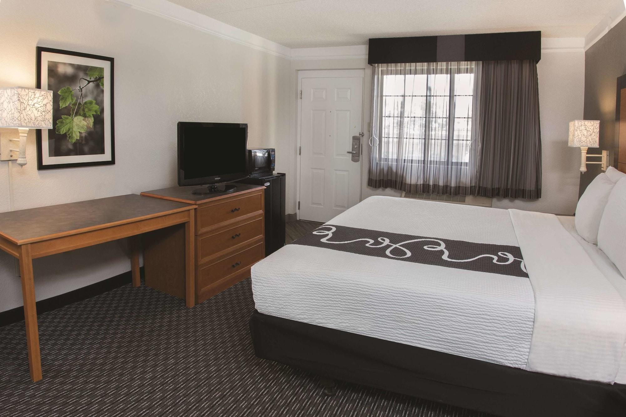 La Quinta Inn By Wyndham Ventura Extérieur photo