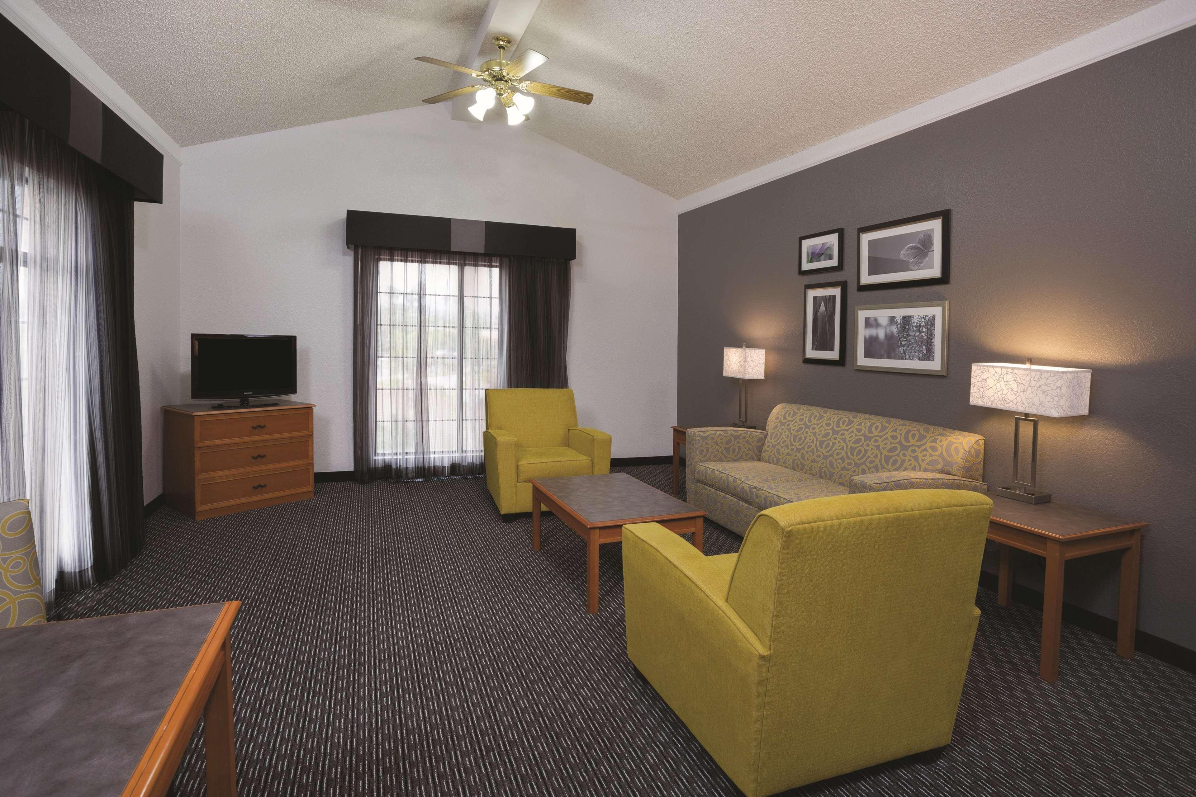La Quinta Inn By Wyndham Ventura Extérieur photo