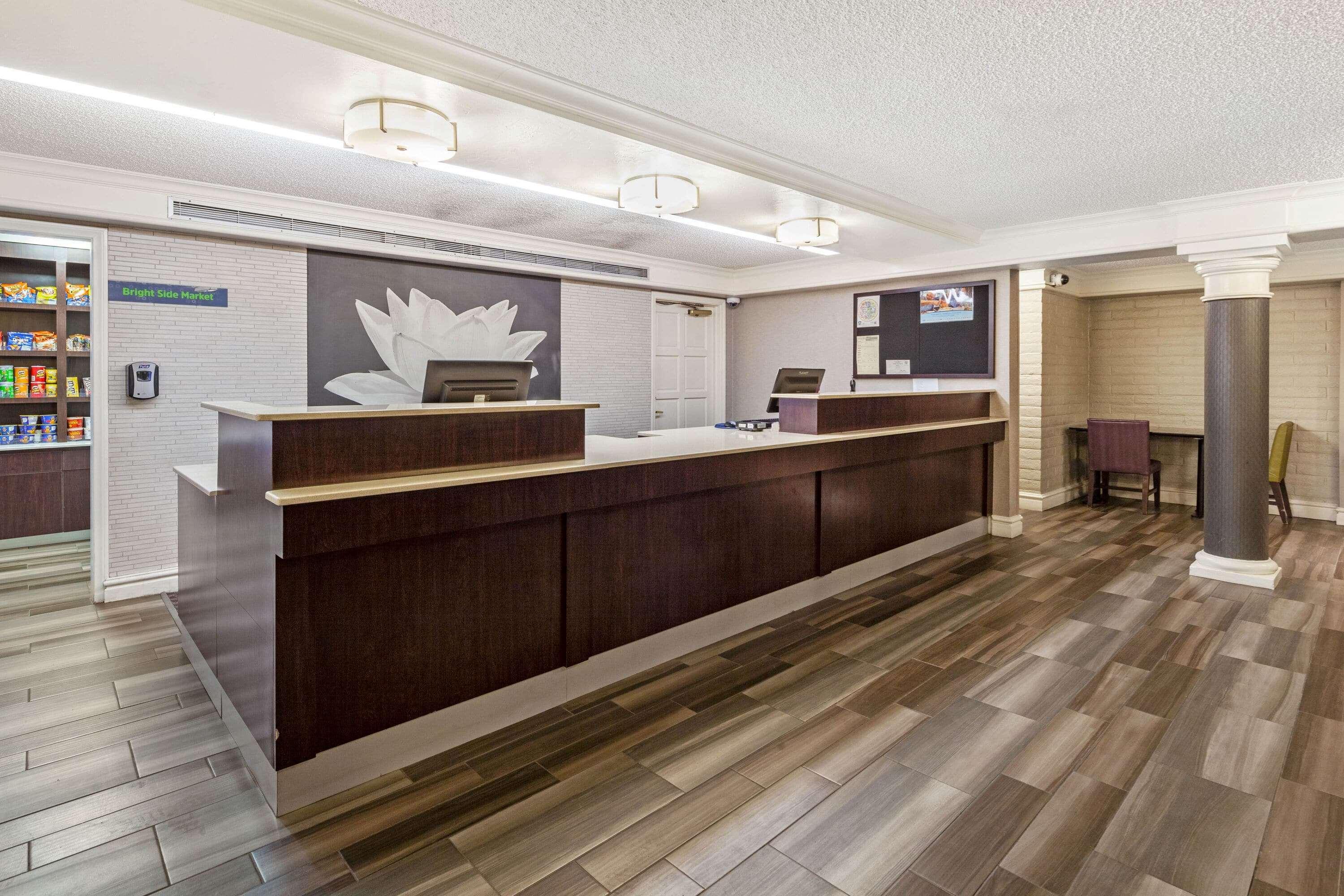 La Quinta Inn By Wyndham Ventura Extérieur photo