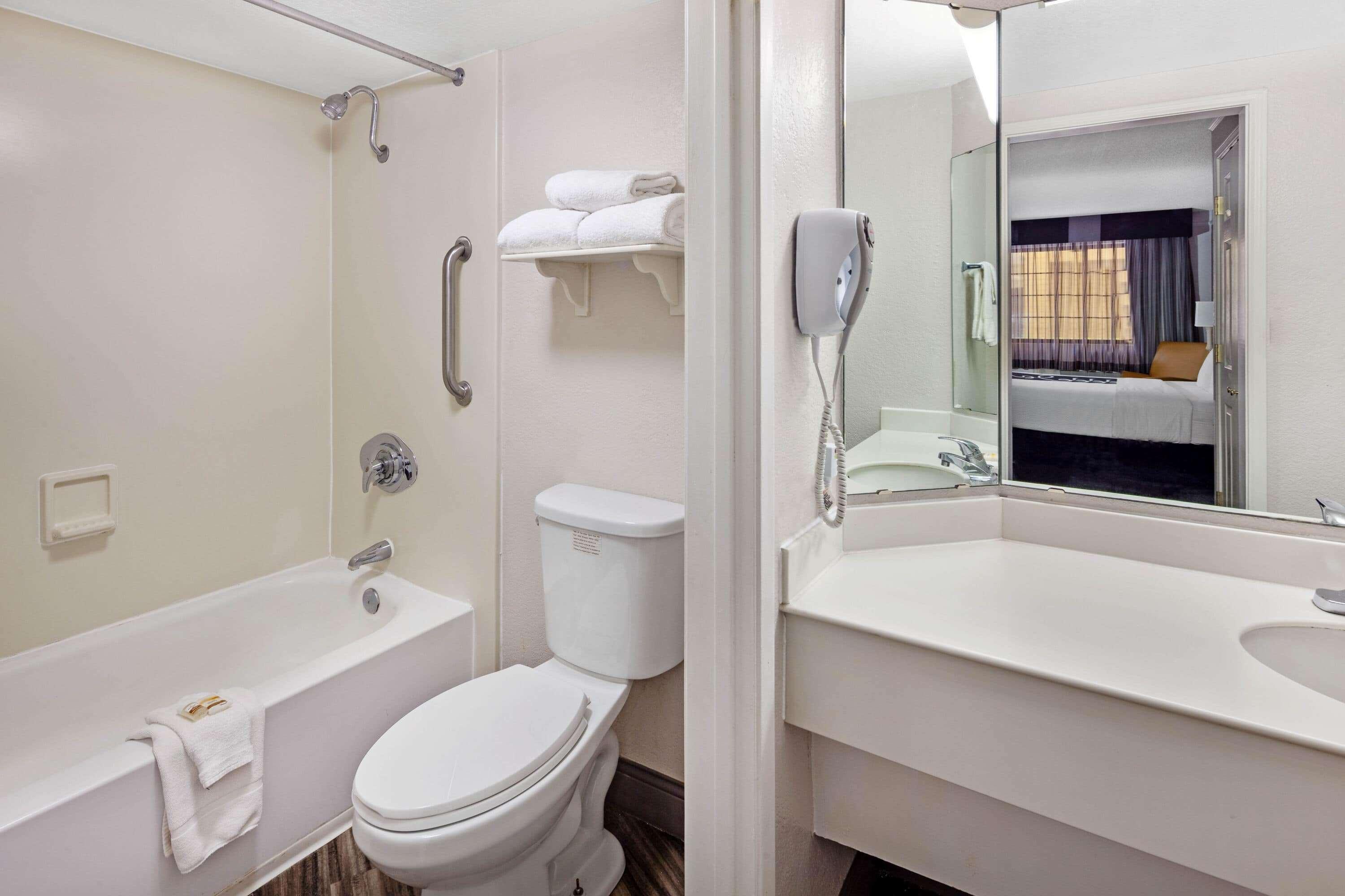 La Quinta Inn By Wyndham Ventura Extérieur photo